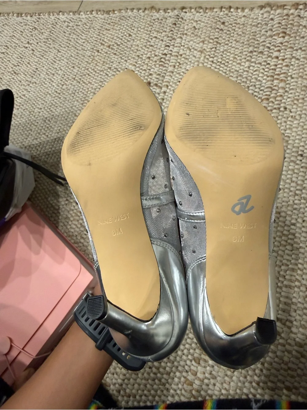 Nine West Silver Mesh Rhinestone Embellished Pointed Toe Heels / Size 6M